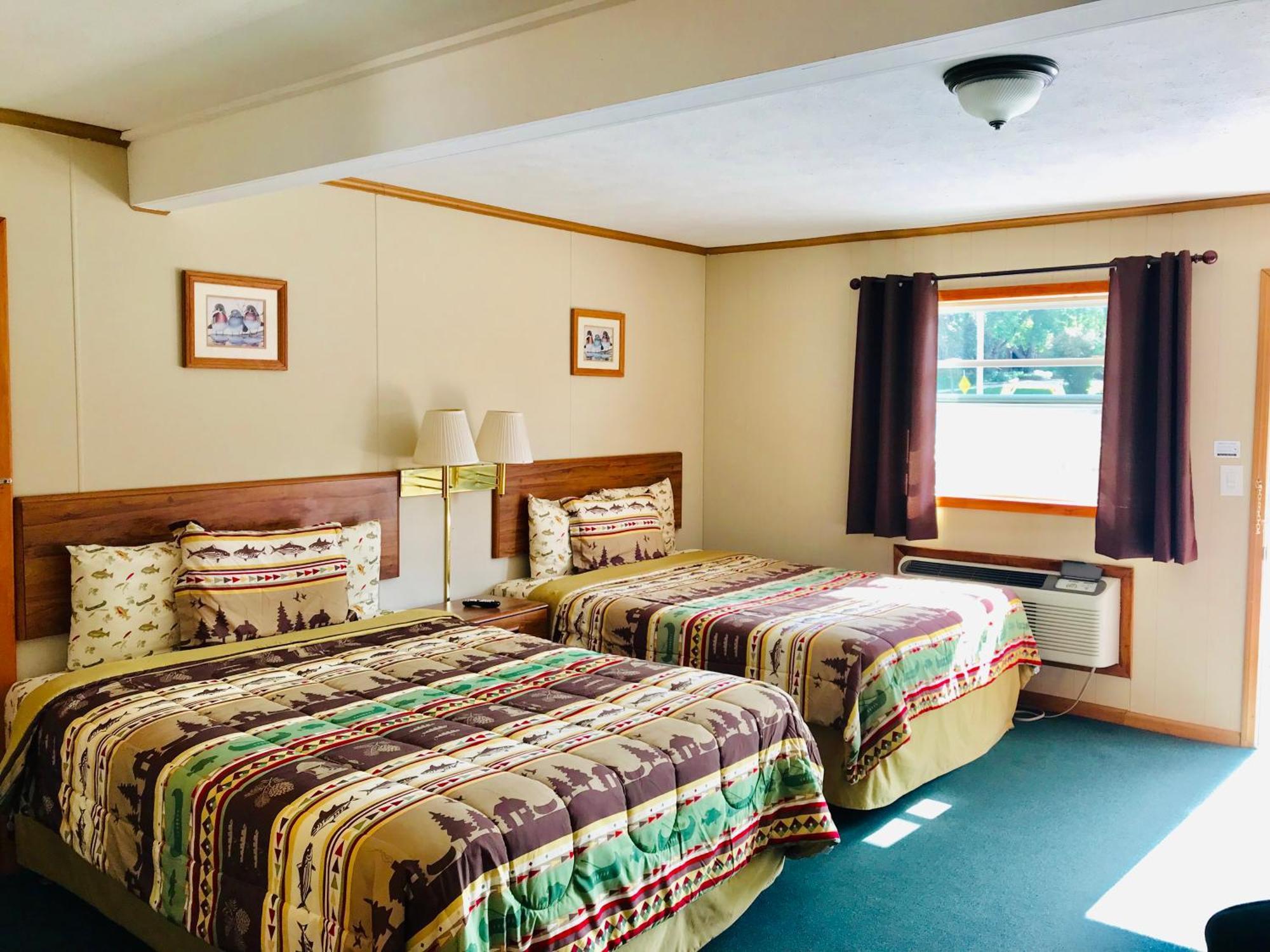 Hunter'S Friend Resort On Indian Point Exterior photo